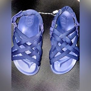Never worn navy blue Zara’s sandals-Big kids sizes 35